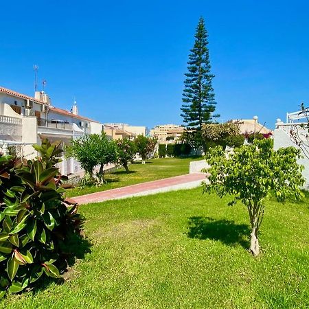 Costa Blanka Resident Apartman Torrevieja Esterno foto