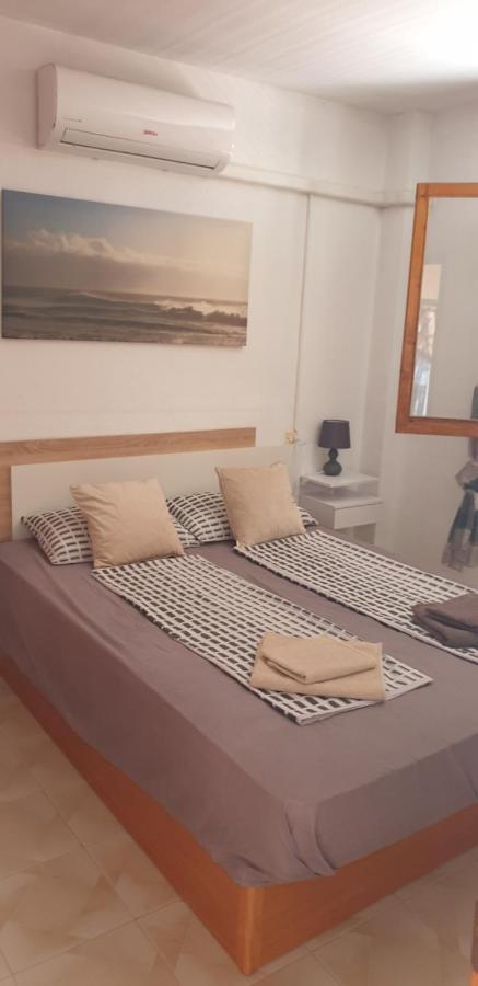 Costa Blanka Resident Apartman Torrevieja Esterno foto